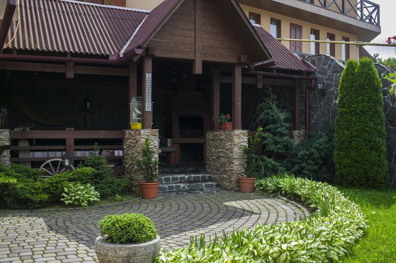 U Eli Hotel โปลยานา ภายนอก รูปภาพ
